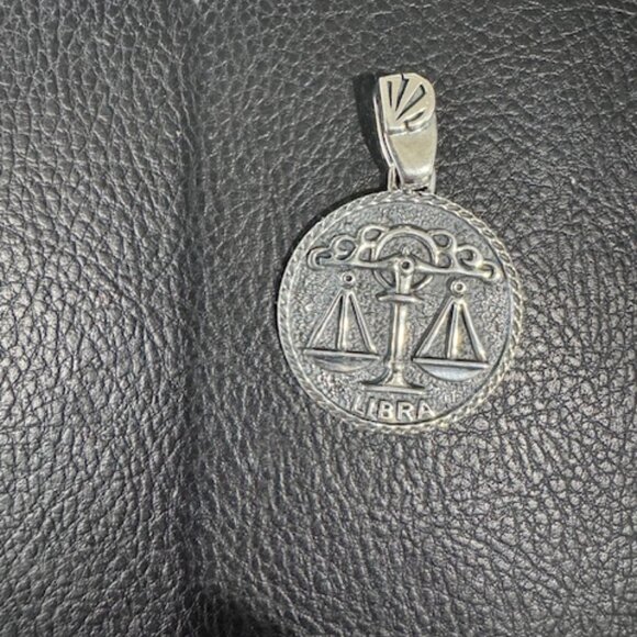 Libra Zodiac Pendant - Picture 1 of 2